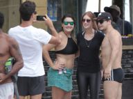 Namorado de Marina Ruy Barbosa faz foto da atriz com fãs na orla da praia