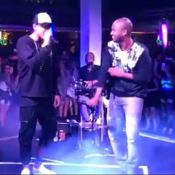 Neymar canta com Thiaguinho no palco de show em São Paulo. Vídeos!