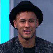 Neymar vira assunto no Twitter por tênis brilhoso na TV: 'Todo o PIB brasileiro'