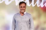 'Em Família': Oscar Magrini ouve elogios por bumbum à mostra. 'Liso e durinho'