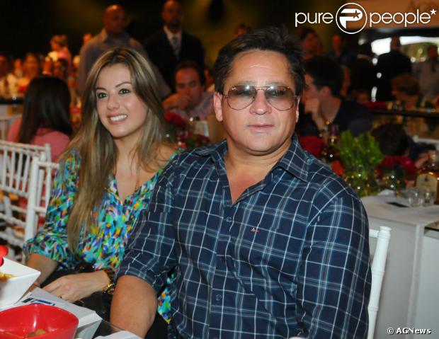 Cantor Leonardo sofre acidente de carro em Goiás, nesta sexta-feira, 7 de fevereiro de 2014, e passa bem: 'Ninguém se feriu'