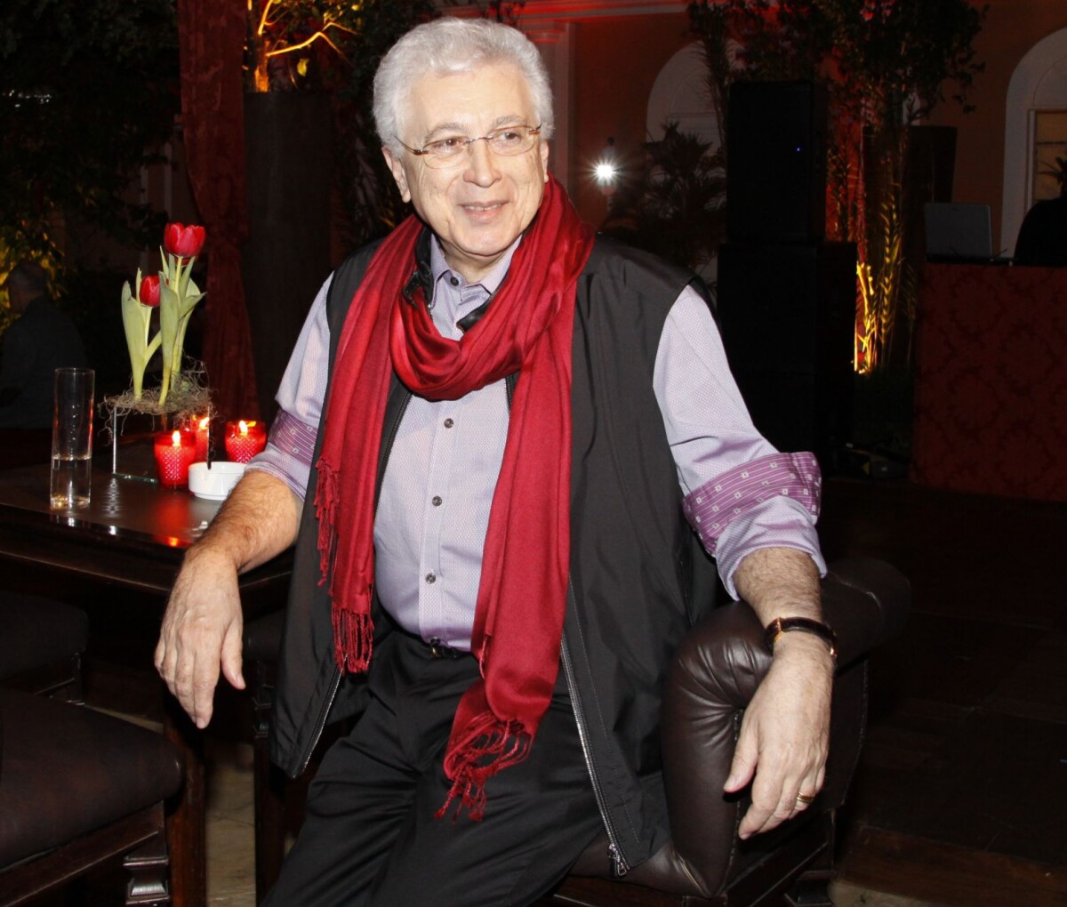 Foto Aguinaldo Silva não pensa em escrever cena de beijo gay para Falso Brilhante próxima