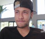 Neymar se emociona ao se despedir da Copa após lesão: 'Sonho interrompido'