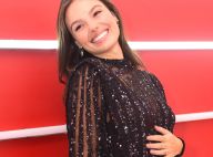 Grávida de 7 meses, Isis Valverde exibe barriga e destaca ansiedade:'Sem trégua'