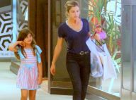 Filha de Grazi Massafera, Sofia passeia com atriz em shopping do Rio. Fotos!