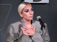 Lady Gaga exibe anel de noivado de R$ 1,5 milhão com seu agente Christian Carino