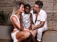 Minifashionista! Filha de Ewbank e Gagliasso, Títi usou metalizado no Ano-Novo