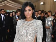 Microbag Chanel, logo LV inspired... Kylie Jenner quebra web com festa da filha
