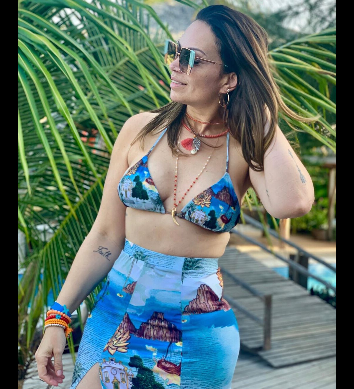 Foto Corpo De Solange Almeida Chamou Aten O Em Foto Na Web Purepeople