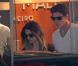 Cleo Pires e Rômulo Arantes Neto são flagrados aos beijos no Rio