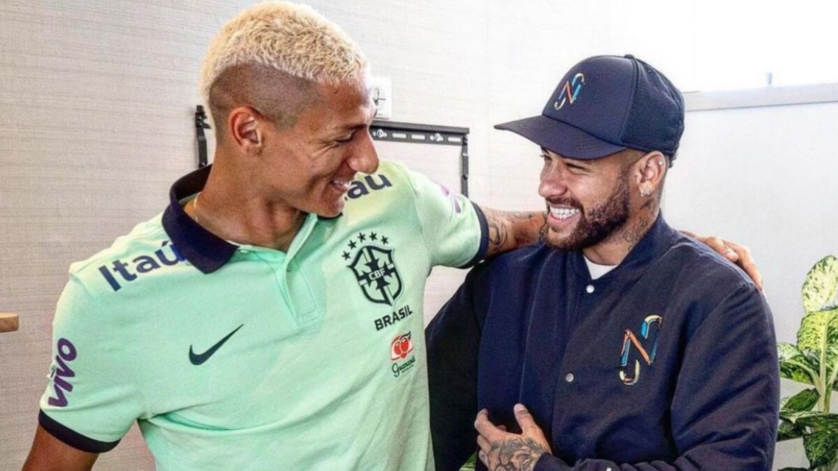 Foto Richarlison tem Neymar como um de seus ídolos do futebol Purepeople