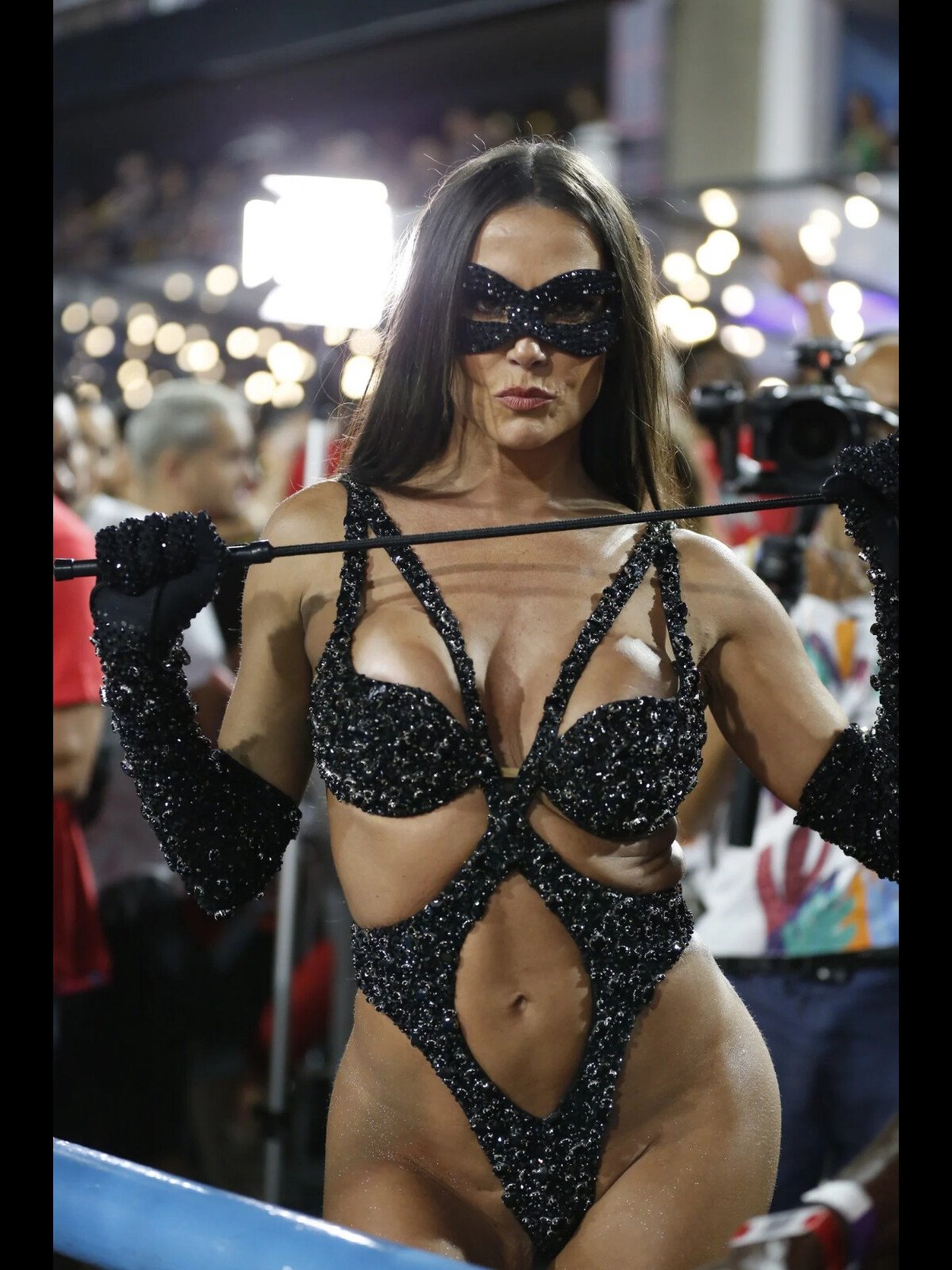 Foto Deborah Secco Causou No Carnaval Ao Se Fantasiar De Tiazinha