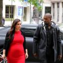 Kim Kardashian e Kanye West marcam a data do casamento para depois do parto