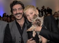 Xuxa prestigia evento em São Paulo com o namorado, Junno Andrade, e o pet Dudu