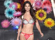 Lily Aldridge usa sutiã de quase R$ 8 milhões em desfile da Victoria's Secret