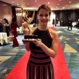 Além de vibrar com o prêmio de 'Império', a atriz apresentou uma das categorias do Emmy