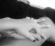 Rihanna posta foto de mãos dadas com Chris Brown: 'Para durar'
