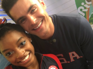 Simone Biles ganha beijo de Zac Efron após ouro na Rio 2016: 'Nas nuvens'. Vídeo