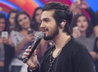 Luan Santana brinca sobre visual cabeludo: 'Quando cresce, a gente amarra'