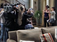 Novela 'Império': Cora revela a jornalistas que Cristina é filha do Comendador