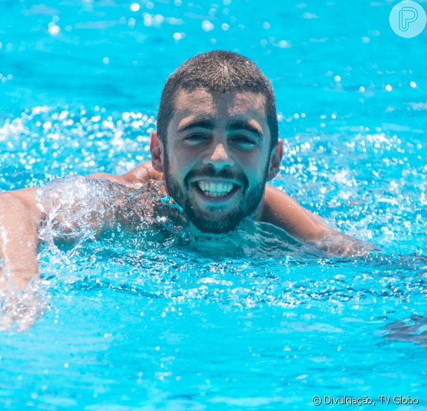 Pedro Scooby Volta Ao Mar Depois De Acidente E Encara Onda Gigante