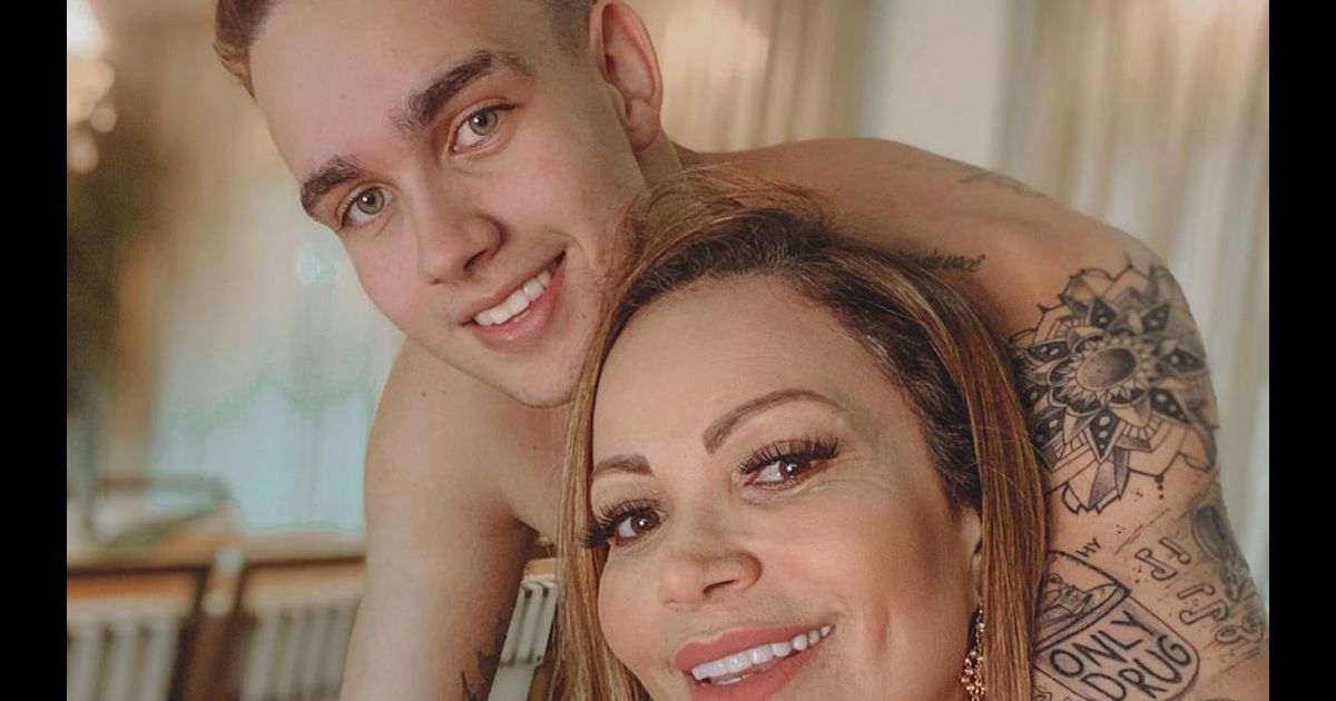 Solange Almeida Foi Comparada Ao Filho Rafael Em Foto Purepeople