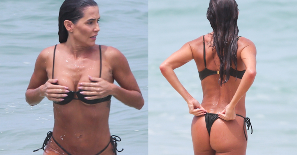 Fotos Deborah Secco exibe barriga sarada e bumbum redondo em biquíni