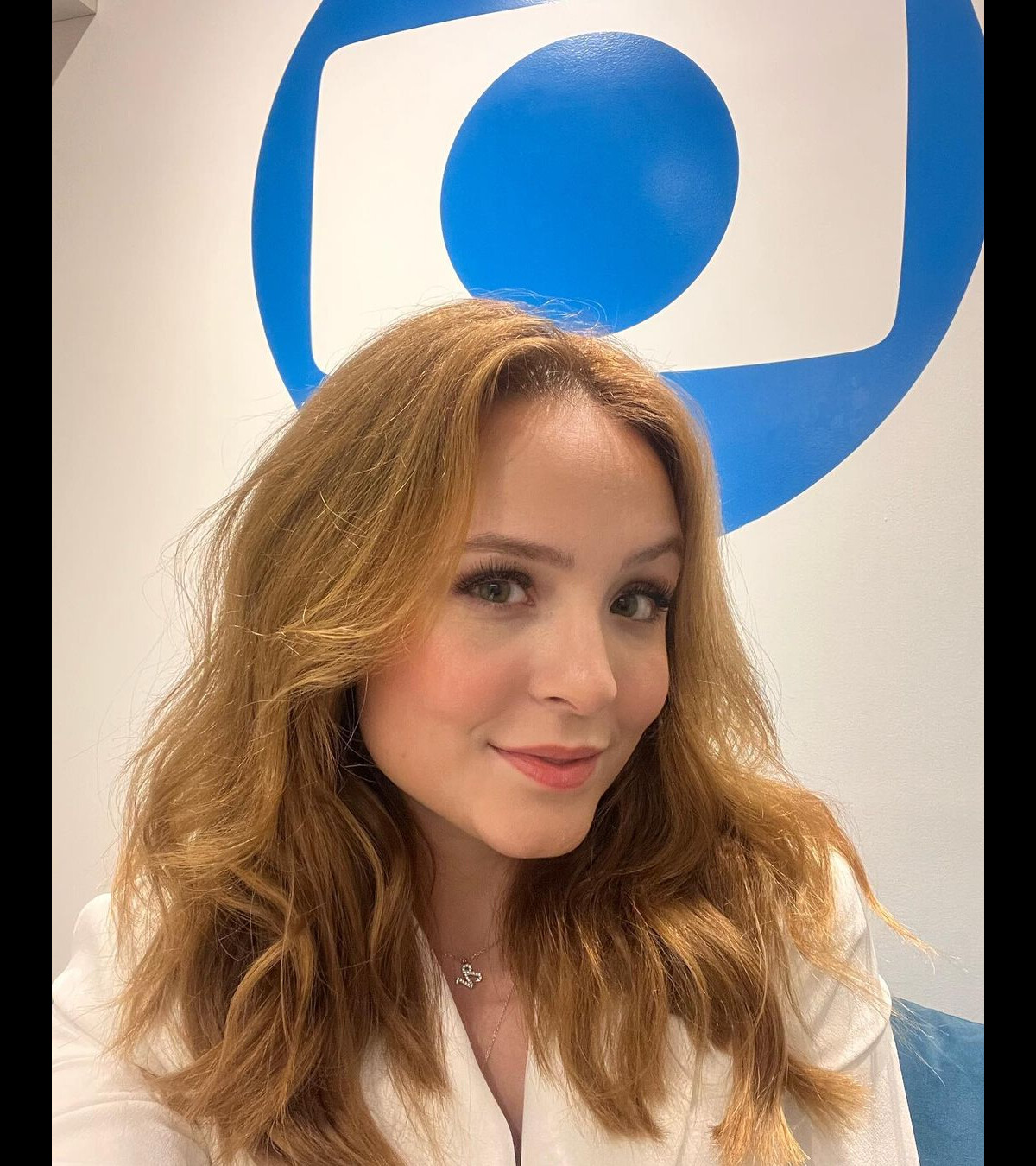 Foto Larissa Manoela Deve Assinar Novo Contrato A Globo Purepeople