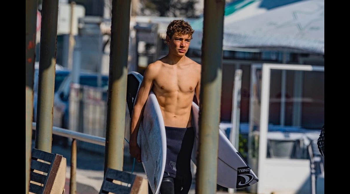 Foto João Maria é um surfista português de 19 anos Purepeople