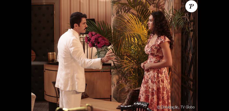Ernesto (Eriberto Leão) manda Filomena (Débora Nascimento) afastar Candinho (Sergio Guizé) e ameaça-a, na novela 'Êta Mundo Bom!'