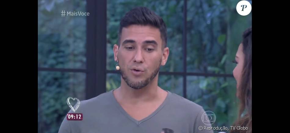 André Marques assumiu achar complicada a coreografia de 'Paredão Metralhadora': 'Tem um negócio do contratempo quando bate o pé e vira que é meio complicado para mim'