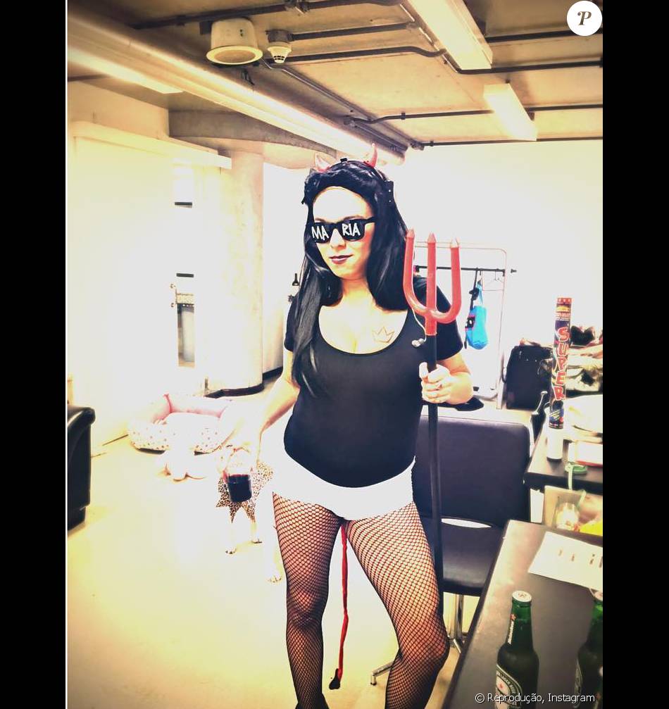 Maria Gadú se fantasia de Anitta para o Carnaval: 'Vulgar sem ser sexy', nesta sexta-feira, 5 de fevereiro de 2016