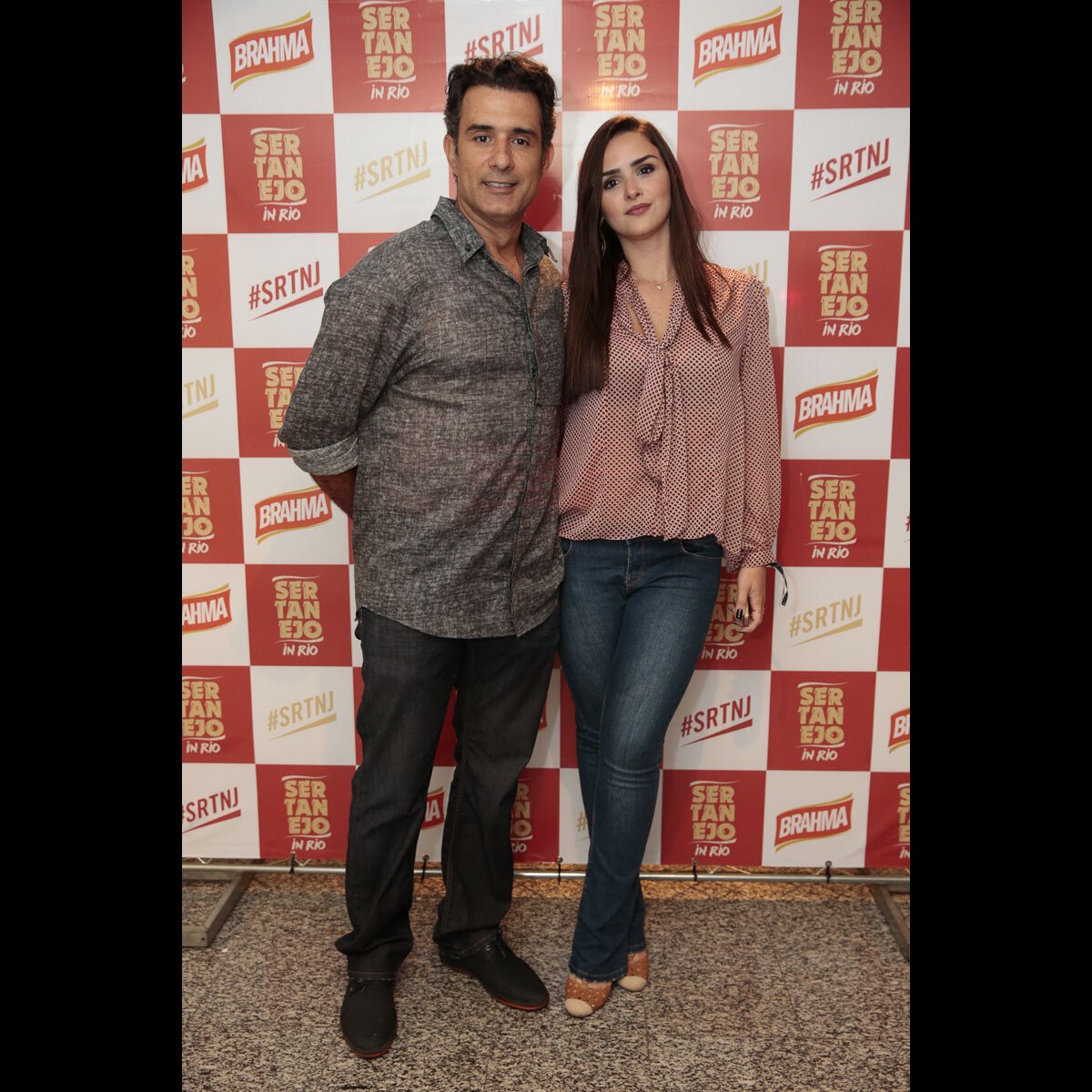 Foto Marcos Pasquim E A Namorada Aline Fernandez No Show Da Dupla