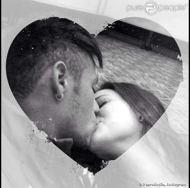 Neymar posta texto enigmático sobre o amor em sua conta no Instagram nesta quarta-feira, 18 de dezembro de 2013