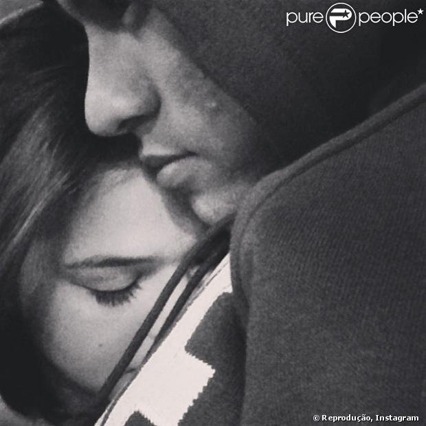 Bruna Marquezine e Neymar terminam namoro após um ano de relacionamento, em 11 de fevereiro de 2014