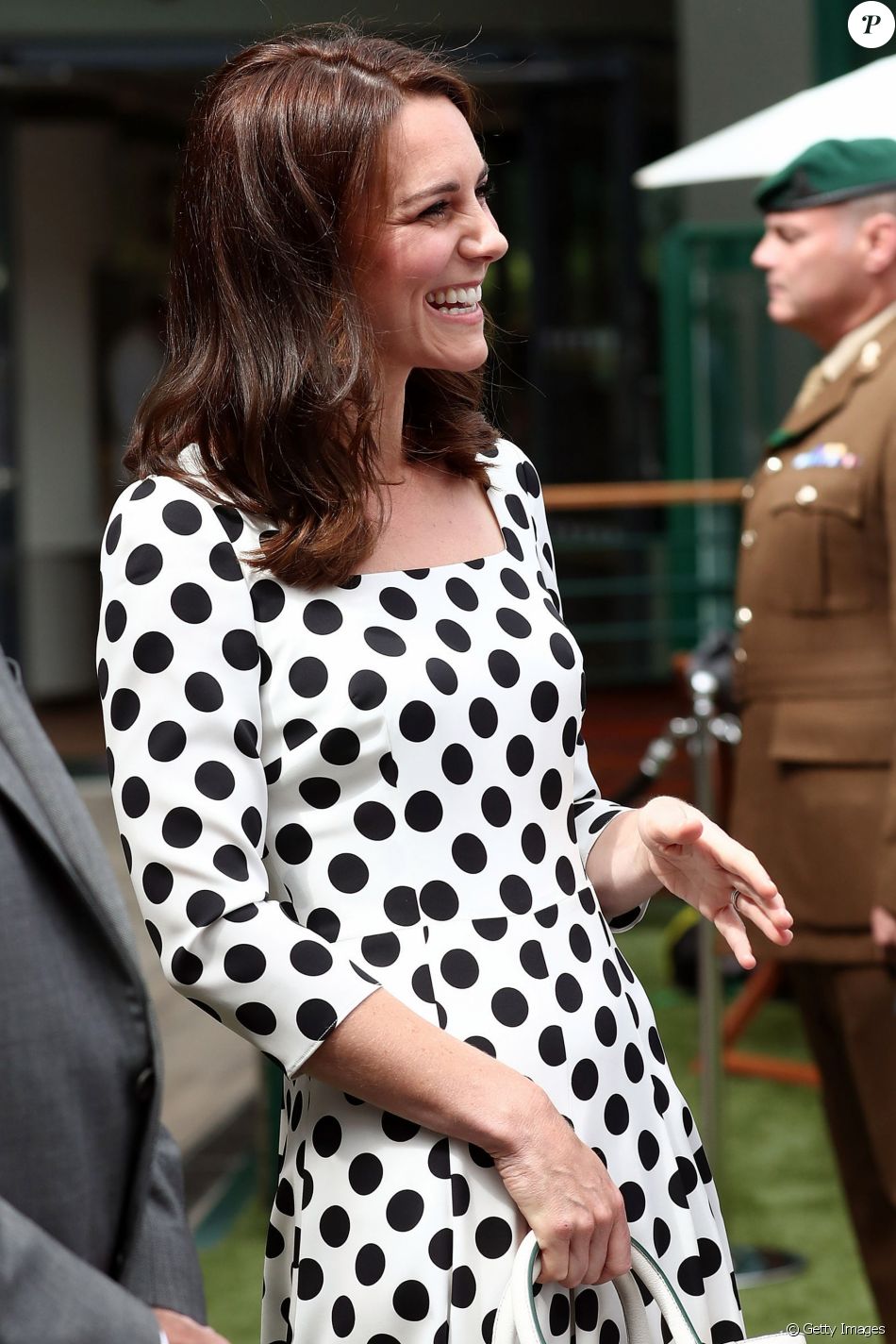 Kate Middleton exibiu os fios mais curtos durante o tradicional torneio de tênis de Wimbledon, em Londres, na manhã desta segunda-feira, 3 de julho de 2017