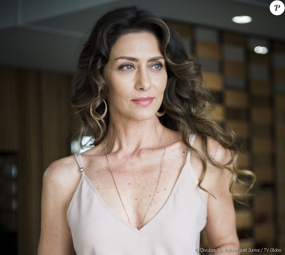Joyce (Maria Fernanda Cândido) decide se divorciar, na novela 'A Força do Querer', a partir de 24 de julho de 2017