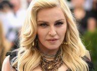 Madonna surge ao lado dos seis filhos em foto rara na sua festa de aniversário