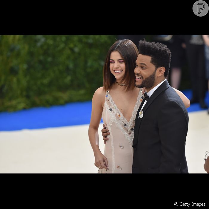 Selena Gomez E O Namorado The Weeknd Est O Morando Juntos Em Nova