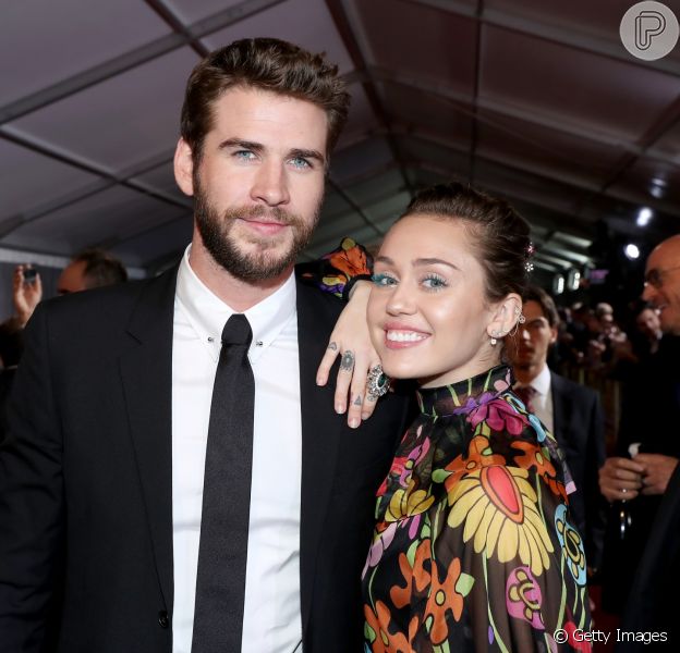 Miley Cyrus E Liam Hemsworth Fizeram Casamento Em Segredo Seis Meses