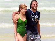 Isabella Santoni rejeita rótulo de namoro e beija surfista em viagem: 'Parceiro'