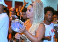 Viviane Araujo toca tamborim com bateria do Salgueiro em ensaio no Rio. Fotos!