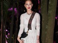 Marina Ruy Barbosa aposta em look de renda para lançamento da Dior. Fotos!