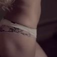 Gisele B Ndchen Posa Sensual Para Promover Sua Grife De Lingerie