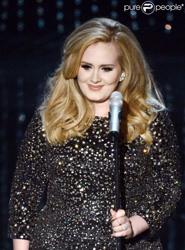 Novo CD da cantora Adele só deve ser lançado em 2015