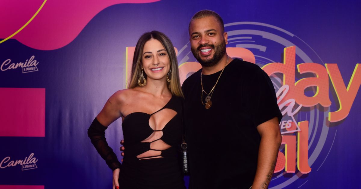 Projota E A Mulher T Mara Contro Prestigiaram Festa De Camila Loures