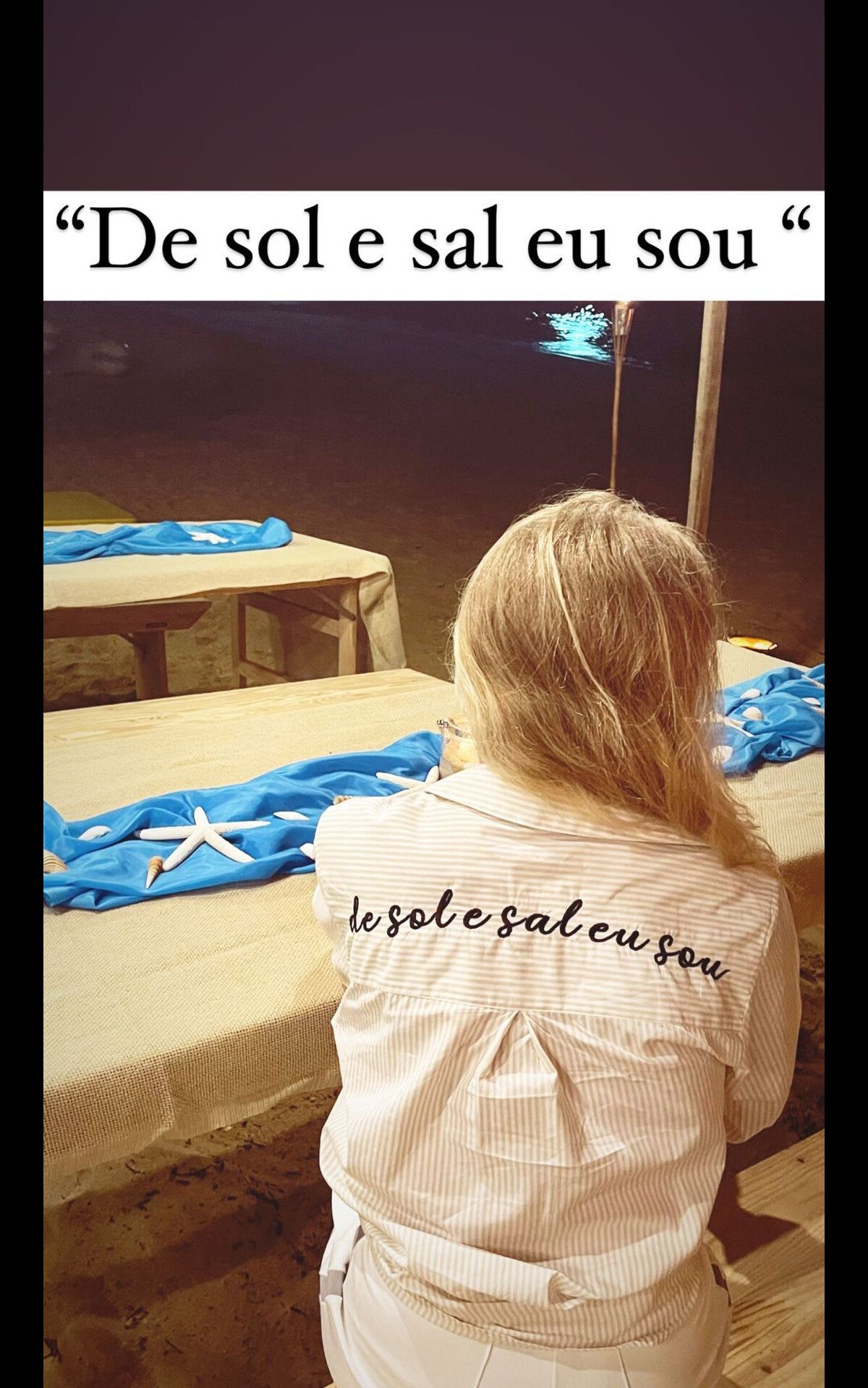 Foto Angélica mostra detalhes da camisa listrada que usou na festa de