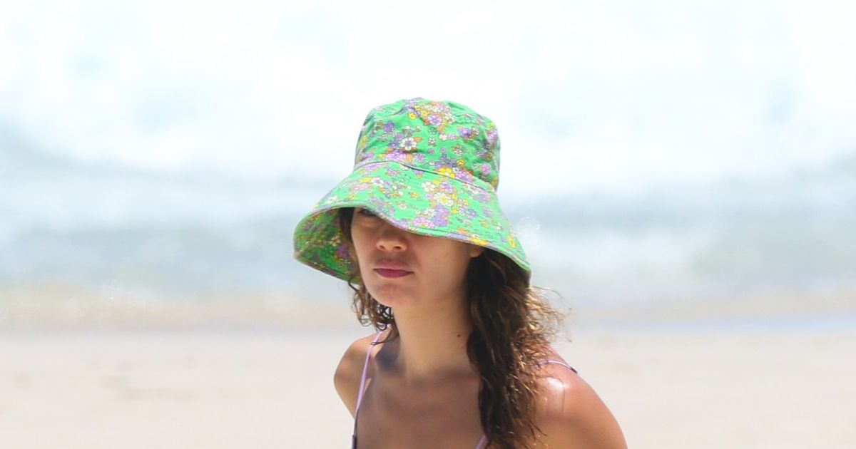 De Biqu Ni Sophie Charlotte Fez Rara Apari O Em Praia Carioca