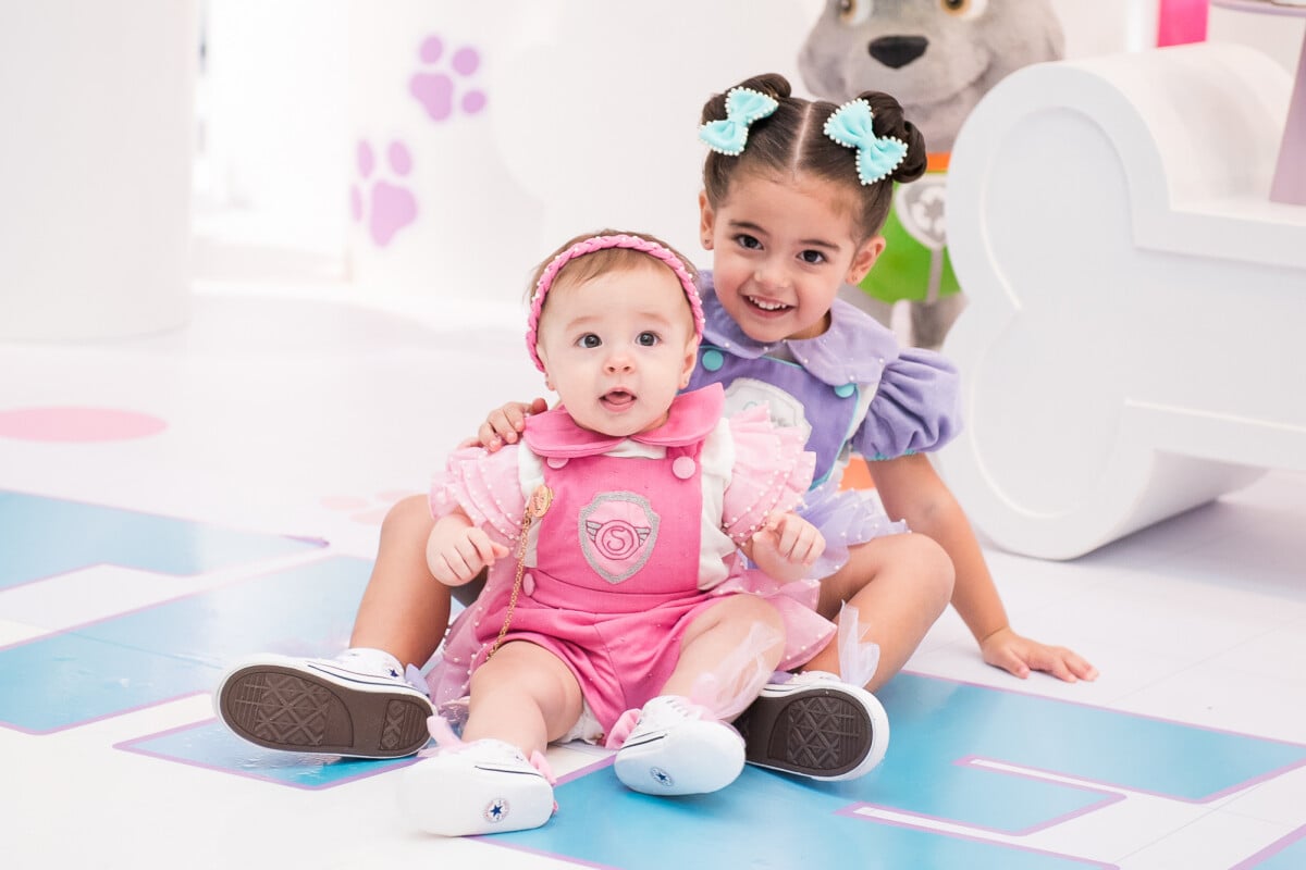 Foto Filhas de Kaká e Carol Dias Esther 3 anos e Sarah 7 meses