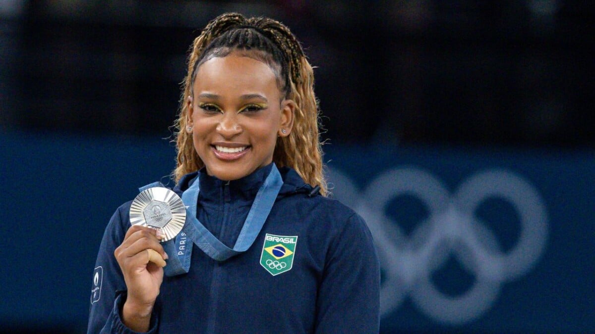 Foto Rebeca Andrade Conquistou Duas Medalhas De Prata Nas Olimp Adas